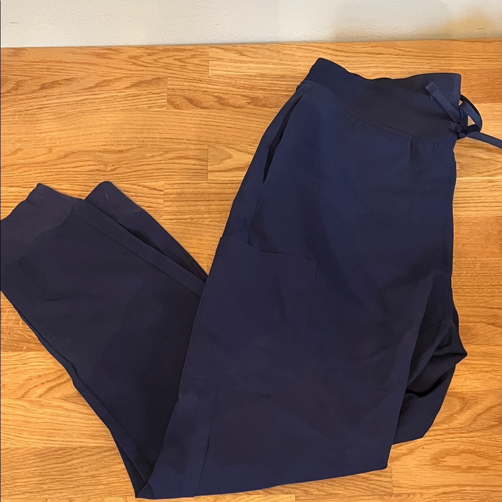 Mandala Women’s 9 Pocket Joggers Navy - M / Petite scrubs